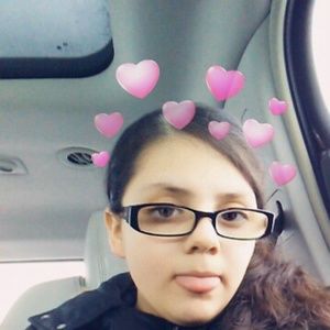 Meet your Posher, Fatima